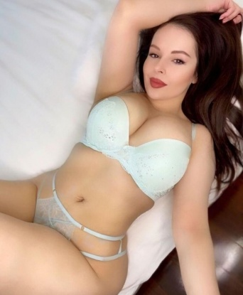 Лариса, 25 лет